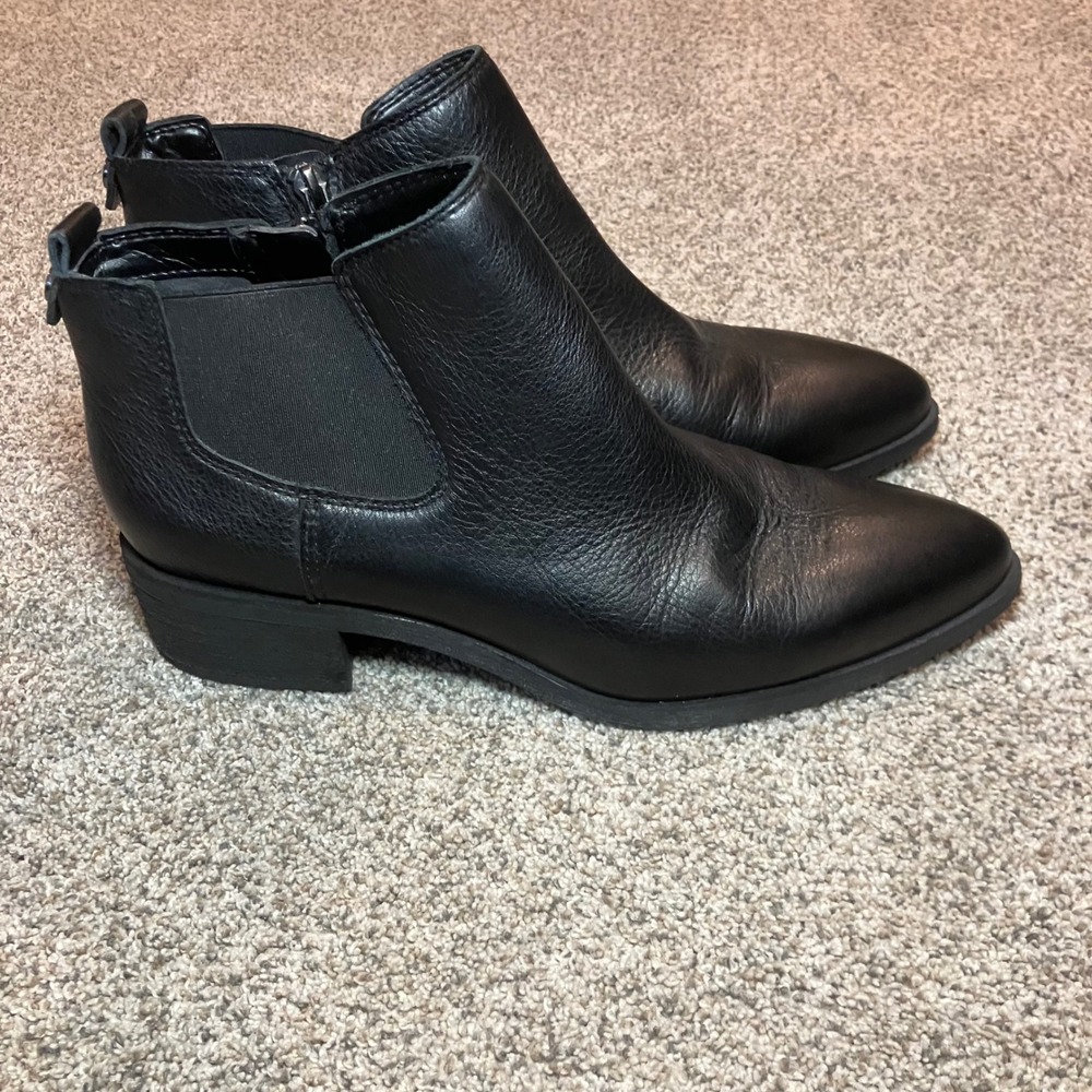 Franco Sarto Daralyn Black Leather Pointed Toe Ankle Boots Side Zip Womens 9.5M